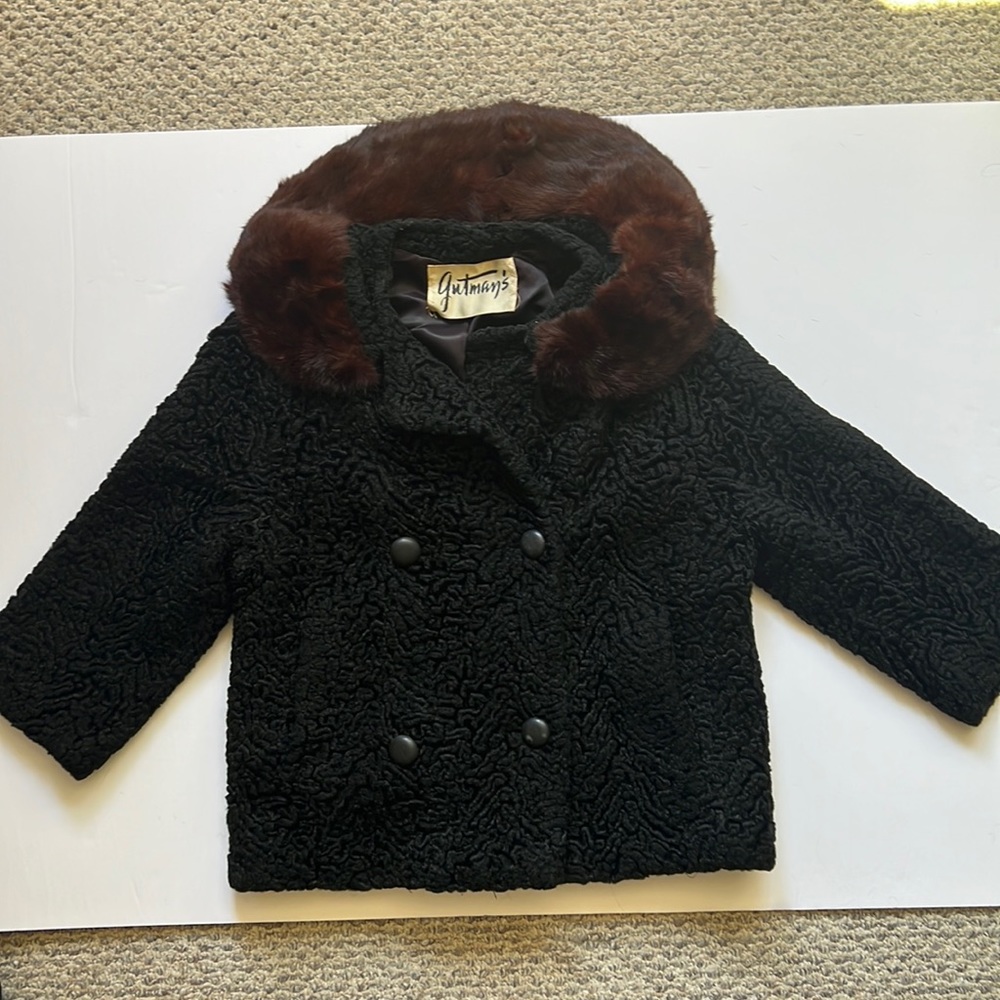 Vintage black Gutman’s button up jacket with red/brown fur lined collar